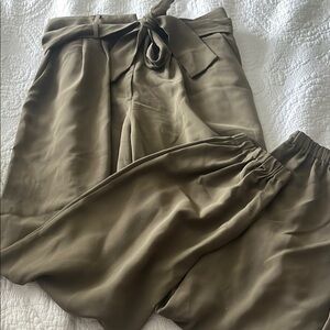 5/$25 Olive Paperbag High-Waisted Pants